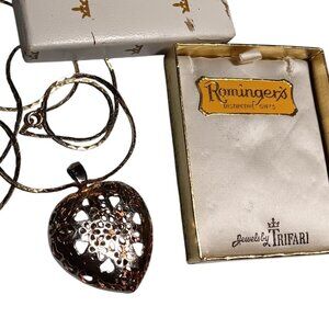 Vintage 1960s NECKLACE Charm Pendant HEART GROOVY 28" IN BOX 1.25"